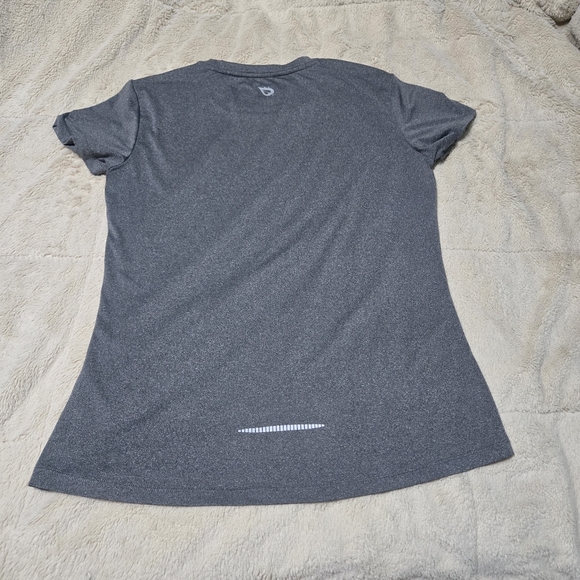 BALEAF Women's Athletic Workout Short-Sleeved Crewneck Tee, L - Picture 2 of 7